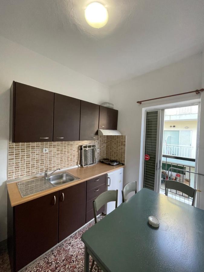 Villa California ปาลาเรีย ดิโอนิซีอู ภายนอก รูปภาพ